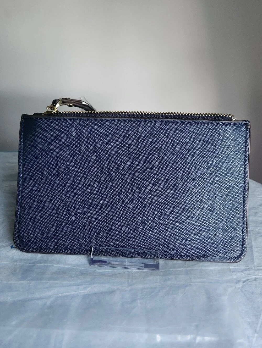 Kate Spade Saffiano Navy Wristlet NWT - Picture 2 of 7